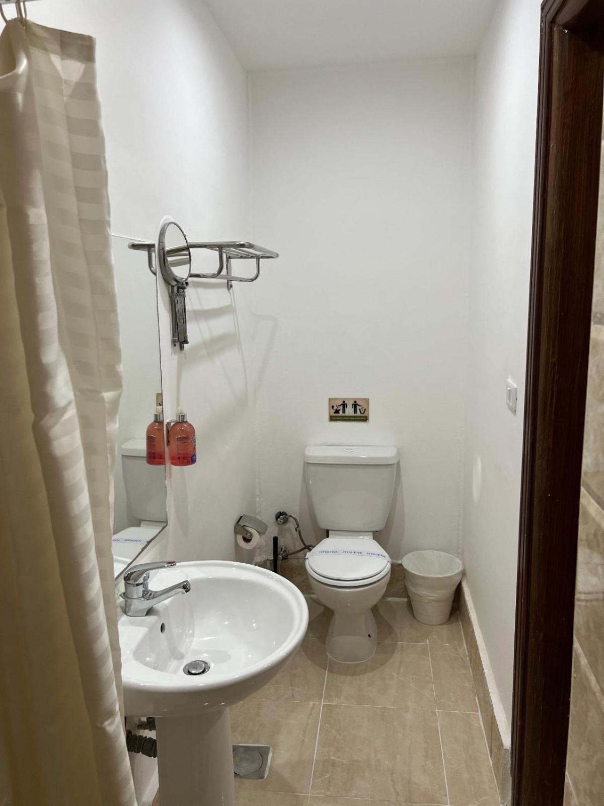 Lilly Rooms And Studio Hurghada Exterior photo